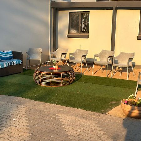 Aqua Stone Guest House Mbombela Ngoại thất bức ảnh