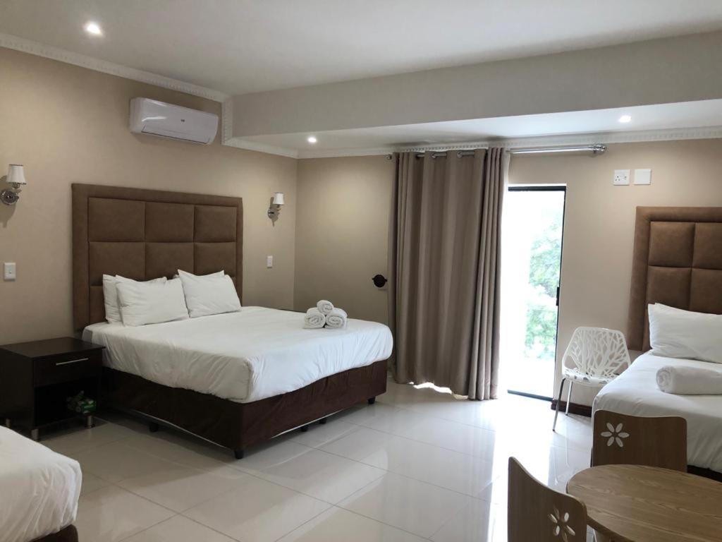 Aqua Stone Guest House Mbombela Ngoại thất bức ảnh