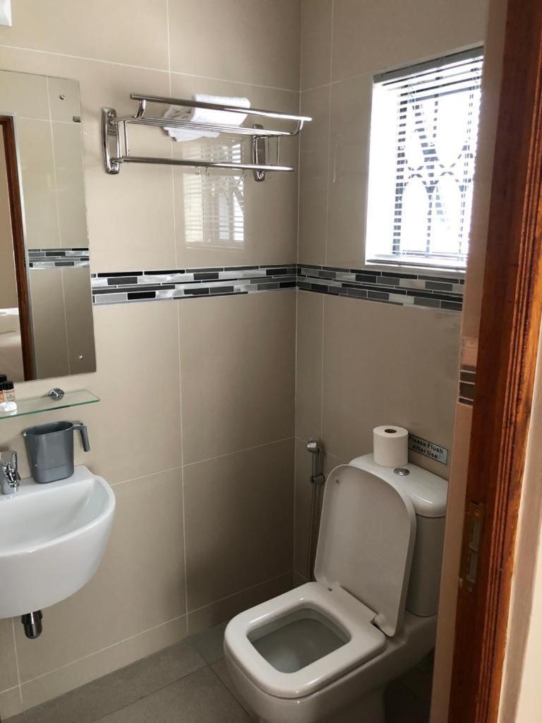 Aqua Stone Guest House Mbombela Ngoại thất bức ảnh