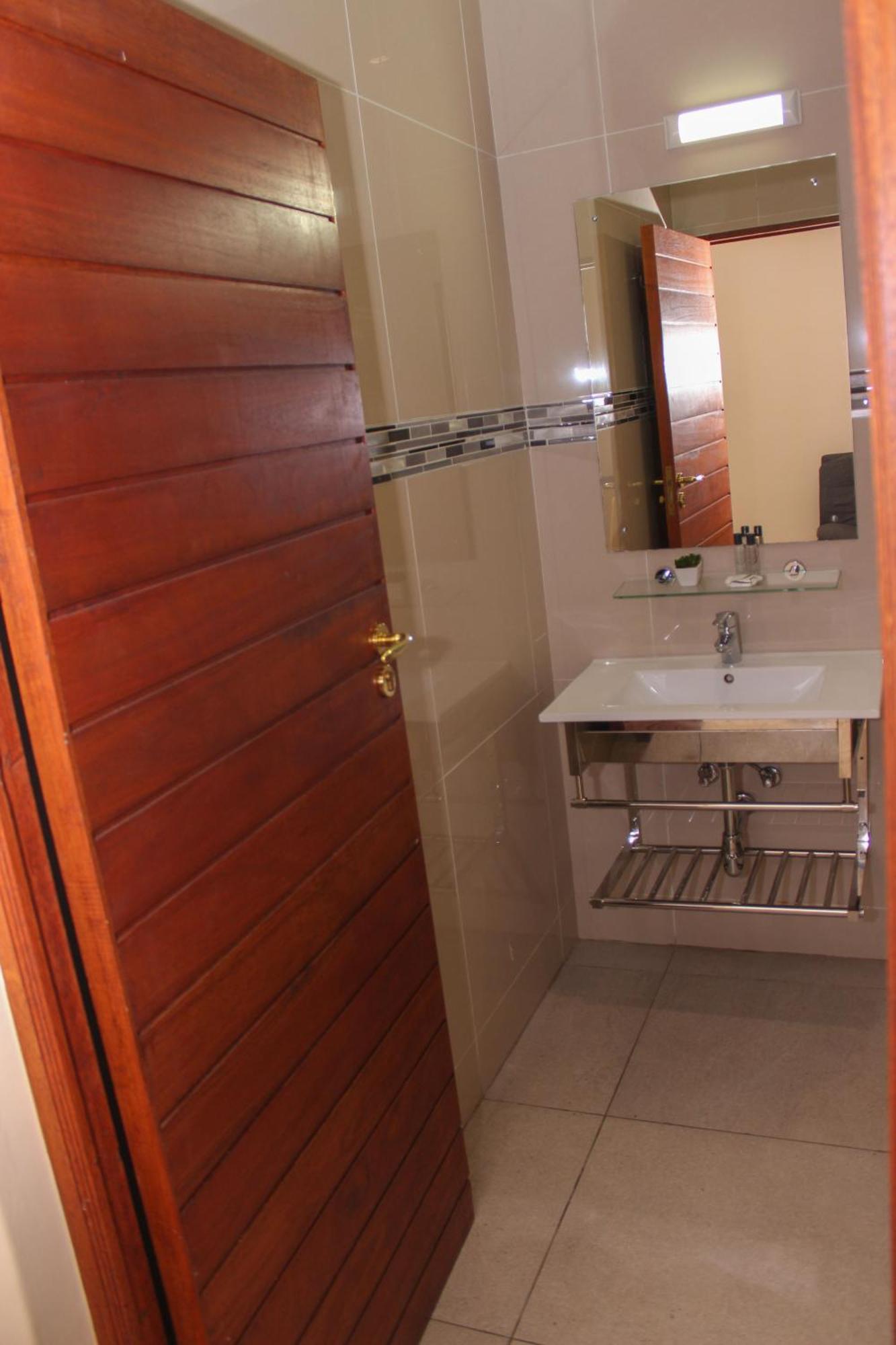 Aqua Stone Guest House Mbombela Ngoại thất bức ảnh