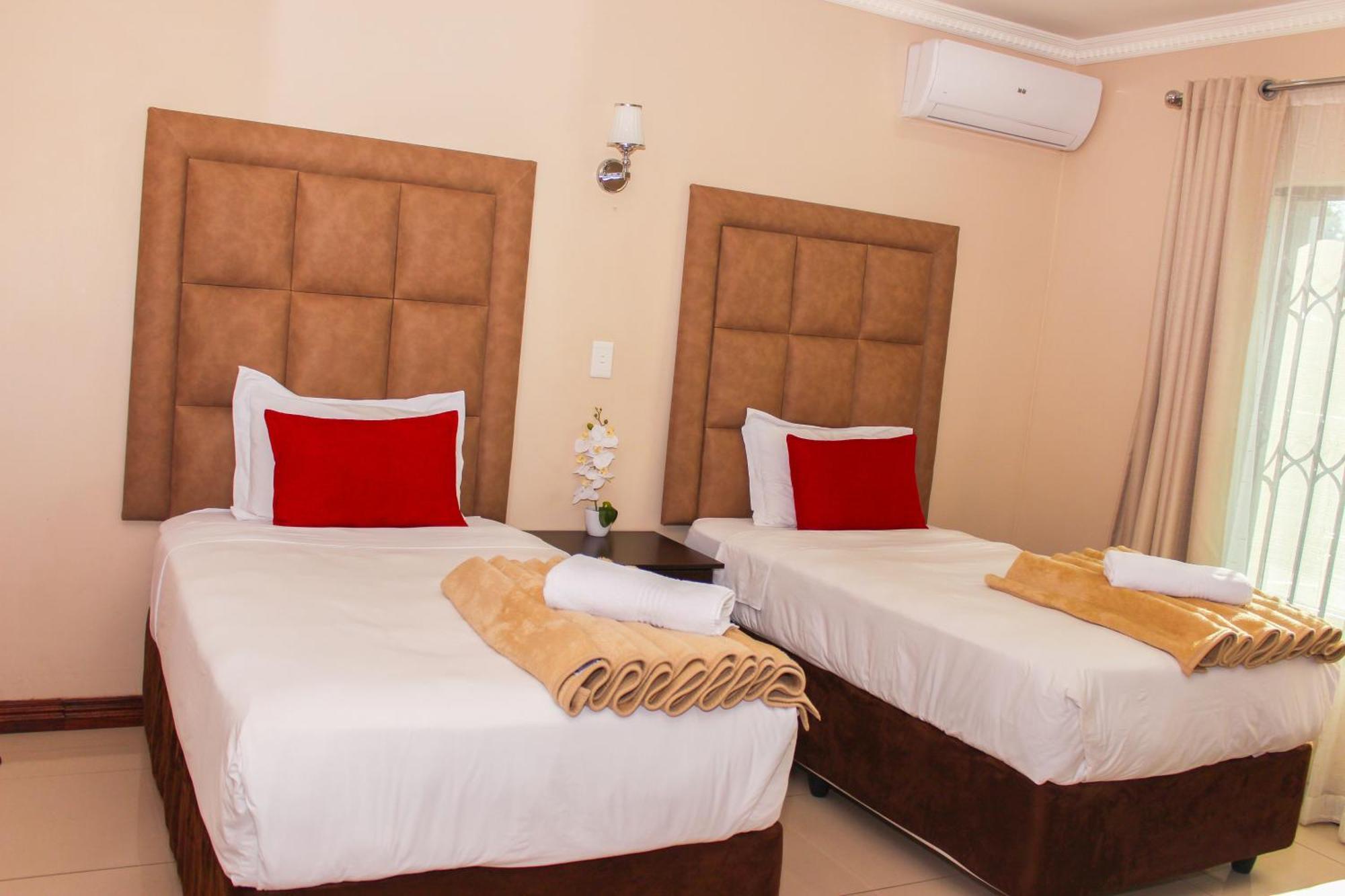 Aqua Stone Guest House Mbombela Ngoại thất bức ảnh