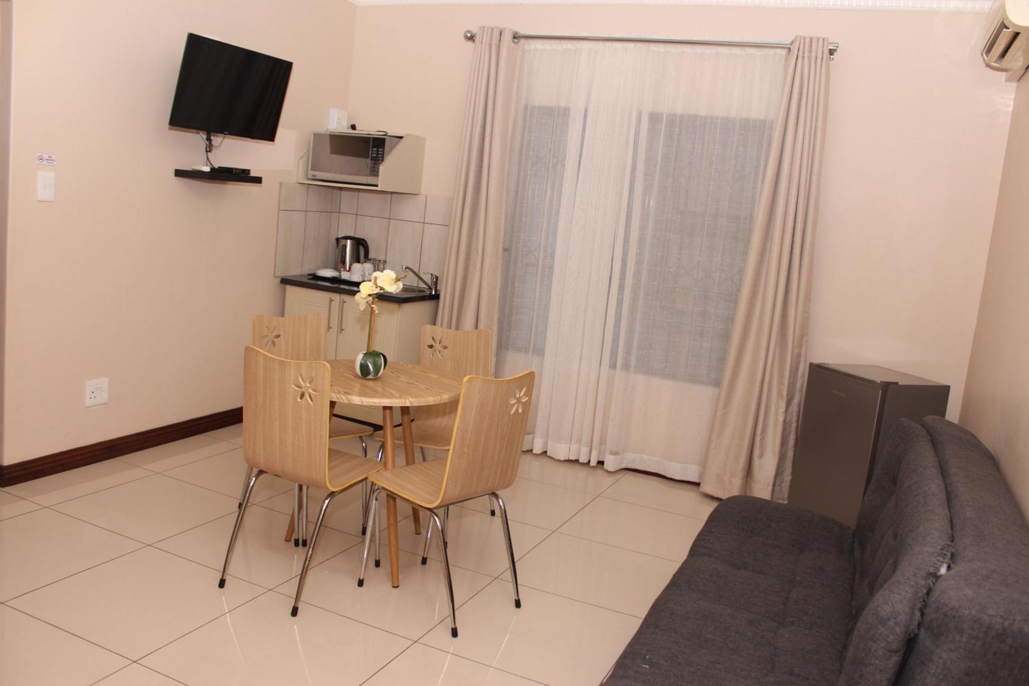 Aqua Stone Guest House Mbombela Ngoại thất bức ảnh